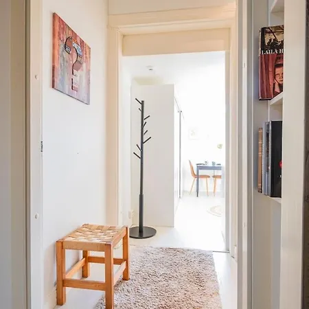 Lux In Downtown Apartman